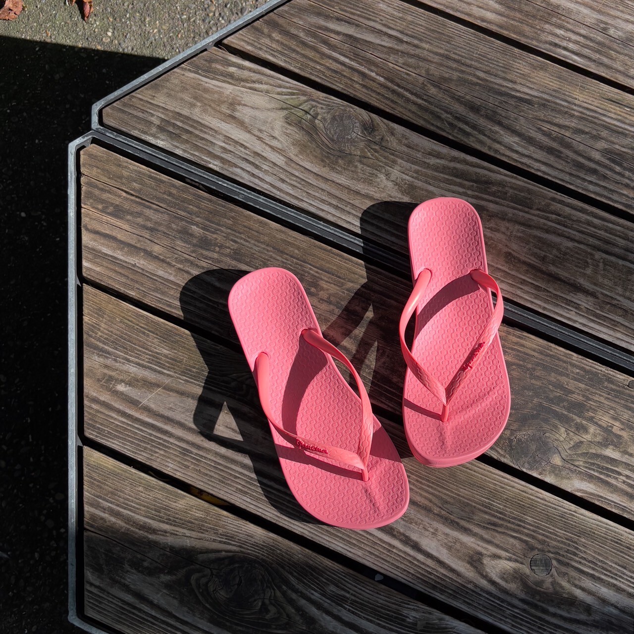 春カラービーチサンダル