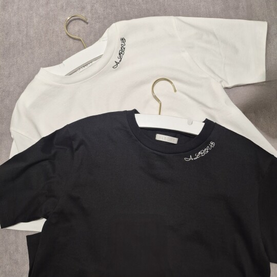 ALBOVEのTシャツ登場！
