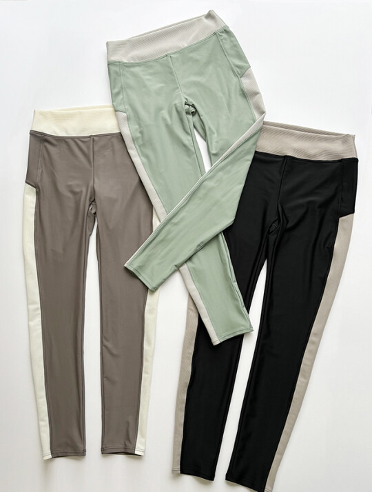 新感覚！異素材ミックスレギンス