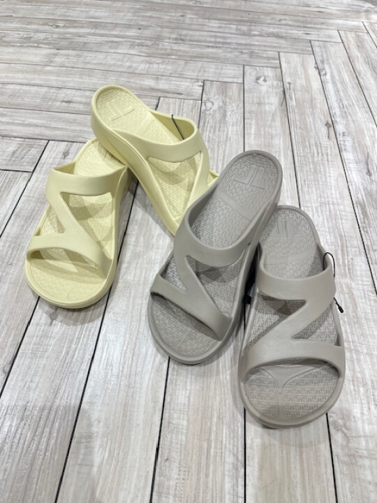 Z-STRAP復刻！足元を美しく