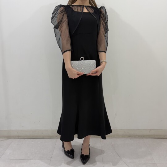 新作ドレスのご紹介