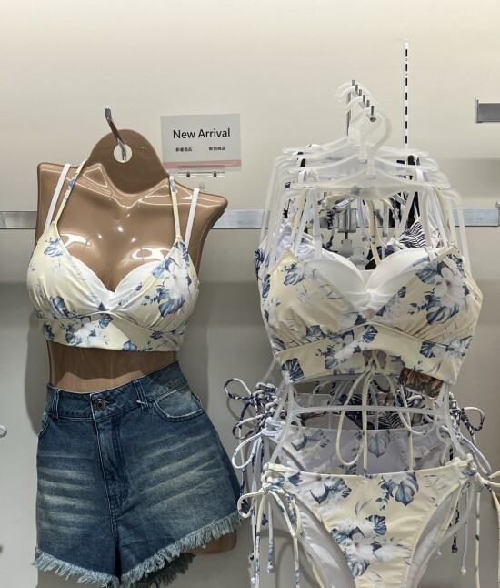 【新作】レイヤードノンワイヤービキニ