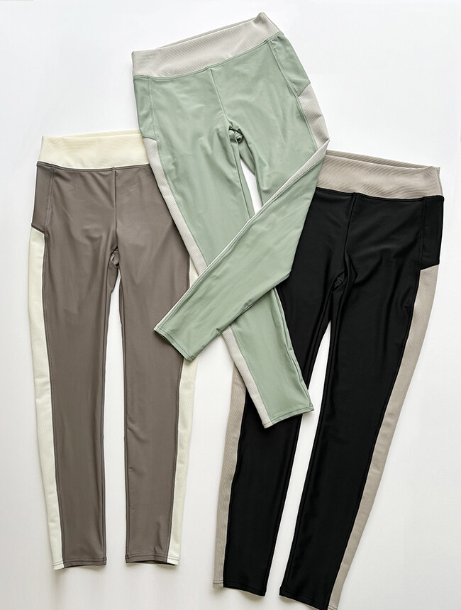 大人気バイカラーレギンス！