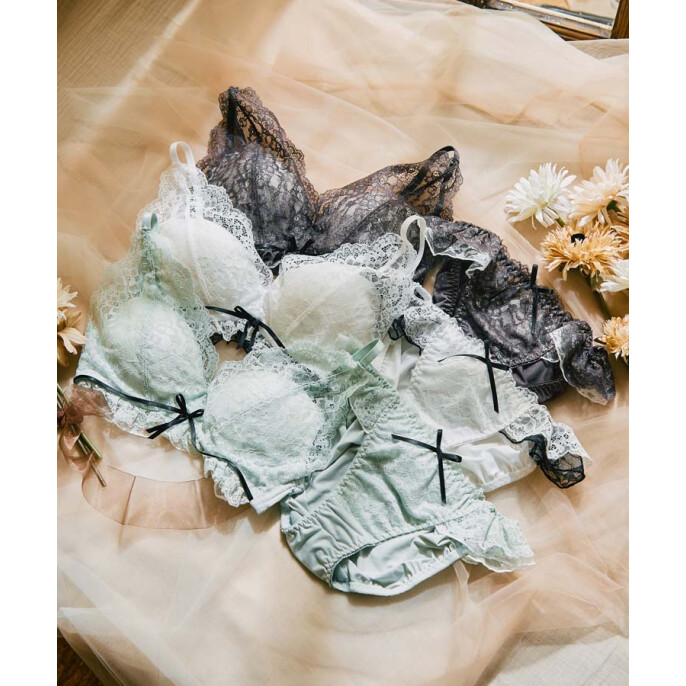 メロ盛りノンワイヤーブラセット♥