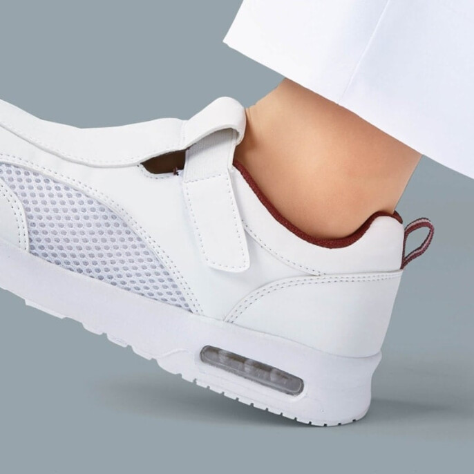 アンファミエゴムベルトエアーシューズ