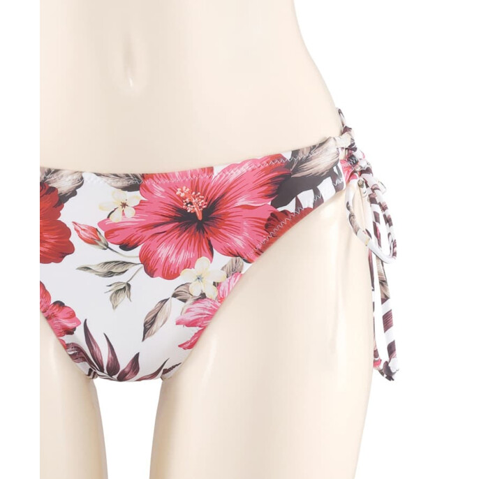 新作　しっかり盛れるリゾートビキニ