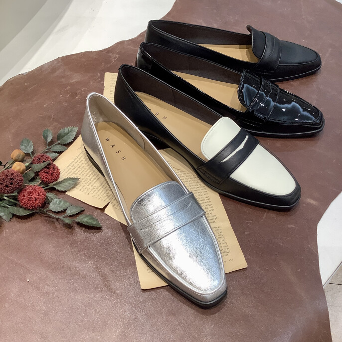 キレイめコインローファー入荷しました♪