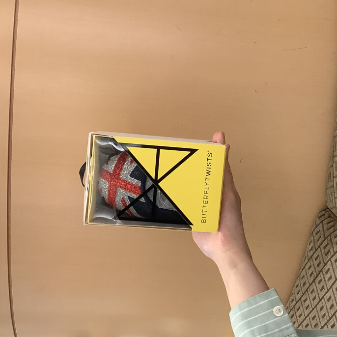 【BUTTERFLY TWISTS】POP UP