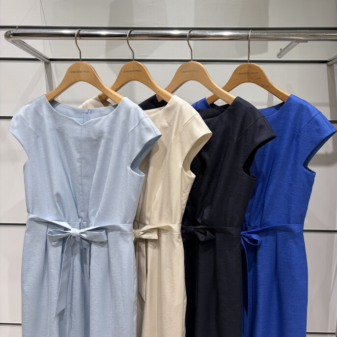 銀座店限定カラーワンピースのご紹介